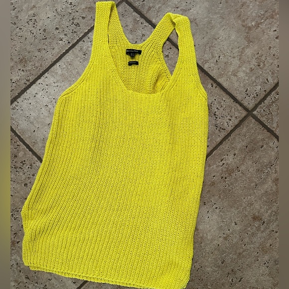 MASSIMO DUTTI Womens Yellow crochet knit tank L - Picture 2 of 2